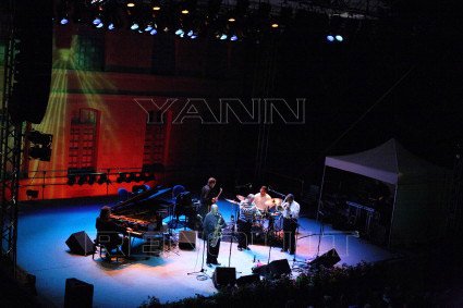 Eric Gunnison / James Moody / Greg Gisbert / John Lee / Vincent Ector / (…)