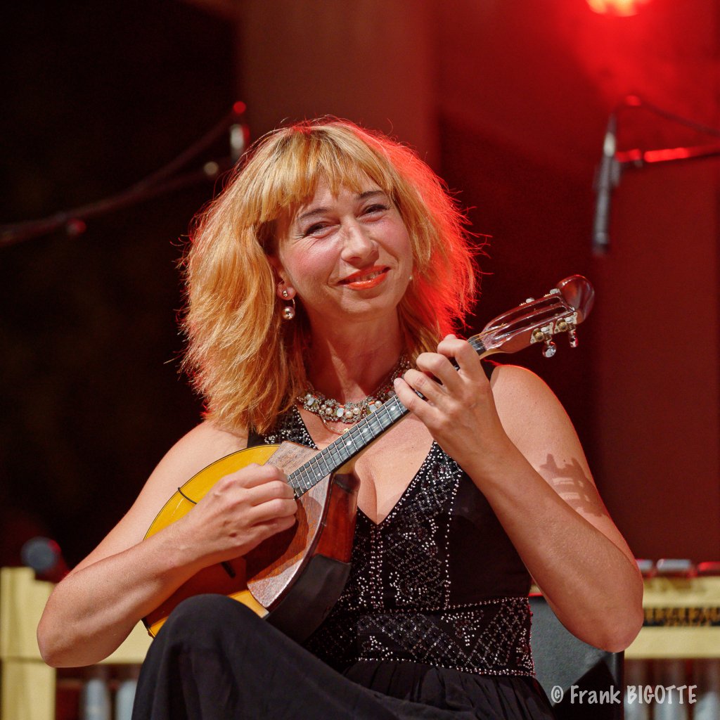 Nadezhda Zhikhareva - « Izumrud »
