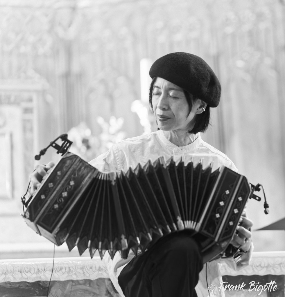 Kimiyo Ogawa (bandonéon) à Montagnac (34)