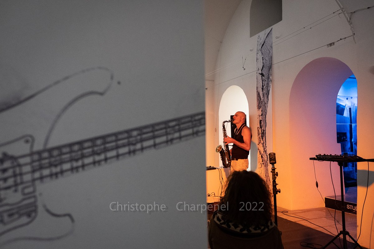 Lionel Martin sous la basse de Joachim Florent
