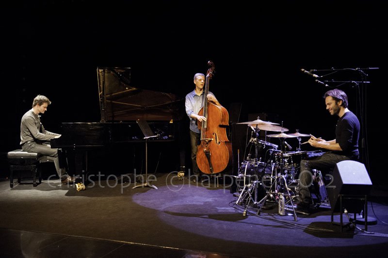 Jean Philippe Viret trio