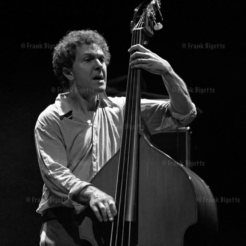 Stephan Crump