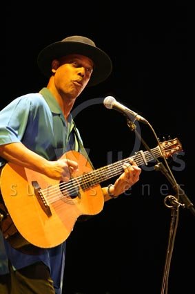 Eric Bibb