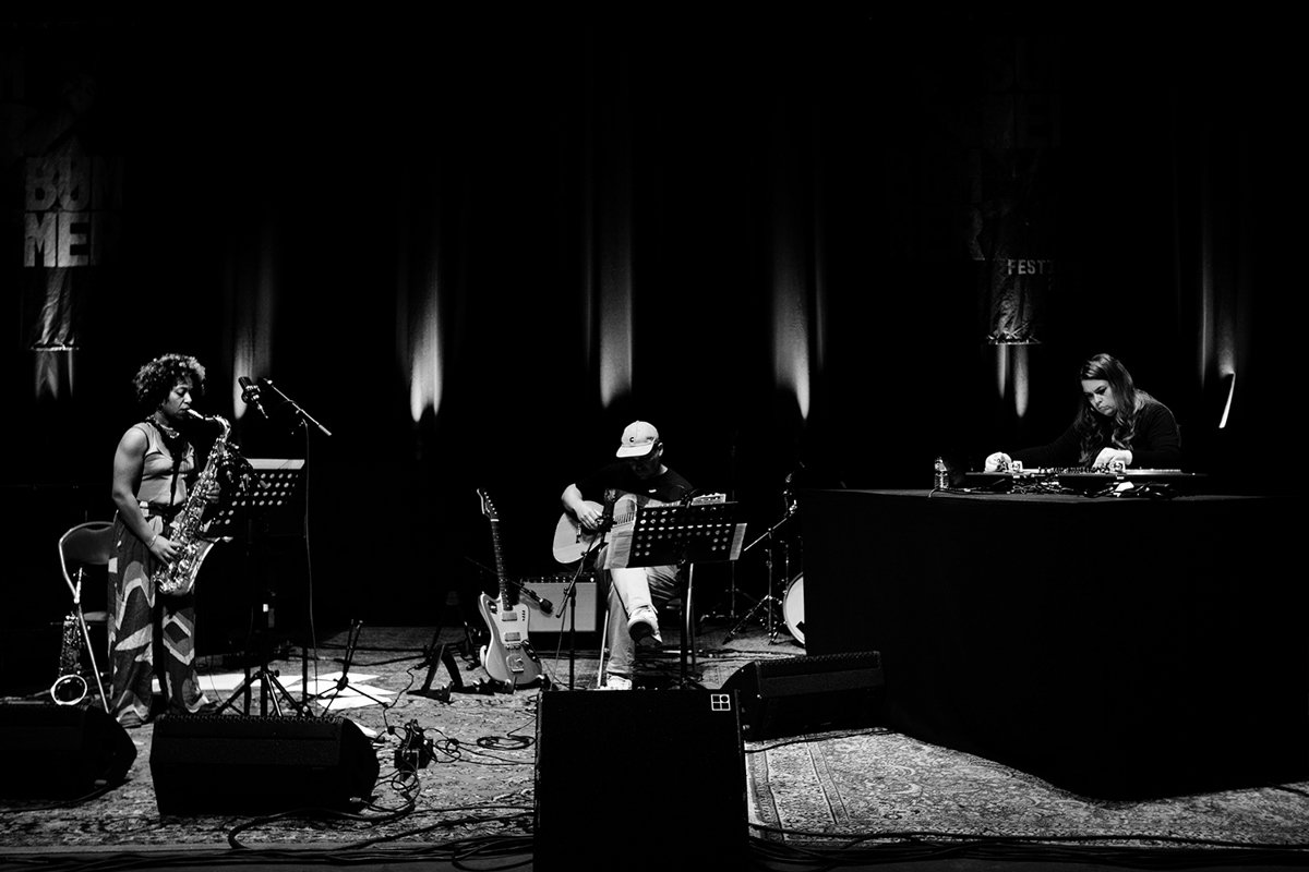 1984 (Sakina Abdou, Kobe Van Cauwenberghe et Mariam Rezaei)