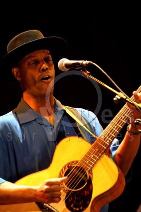 Eric Bibb