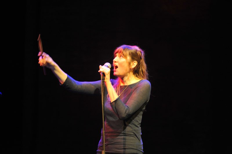 La Voix est libre - Elise Caron