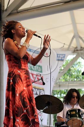 Mina Agossi / Ichiro Onoe