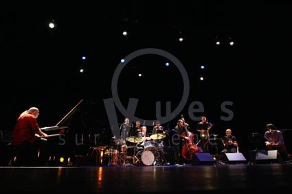 Acoustic Lousadzak
