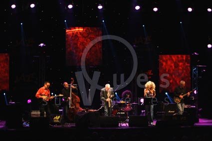 Andy Sheppard / Ma Chenka / Angelo Bruschini / Nguyên Lê / Michel Benita / (…)