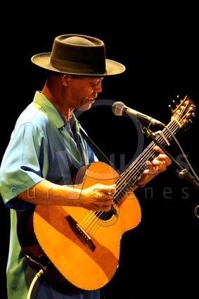 Eric Bibb