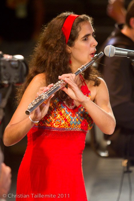Luara Carrilho