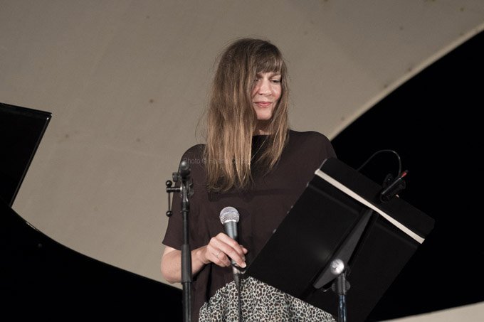 Elise Caron