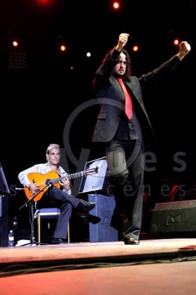 Juan Carmona / Manuel Gutierrez