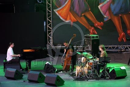 Jérémie Ternoy / Nicolas Mahieux / Charles Duytschaever