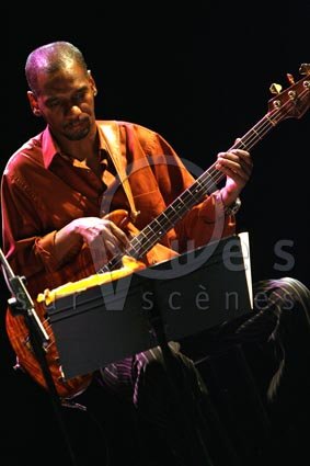 Victor Bailey