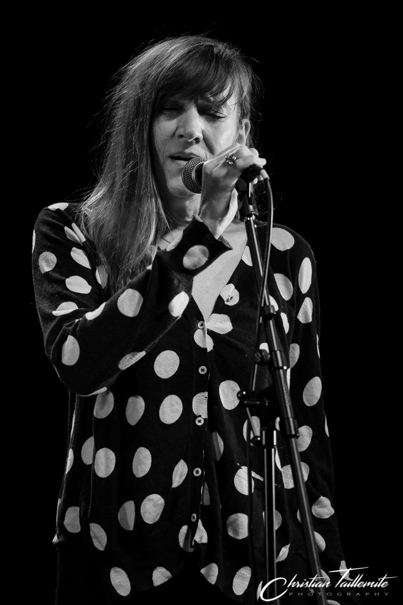 Élise Caron