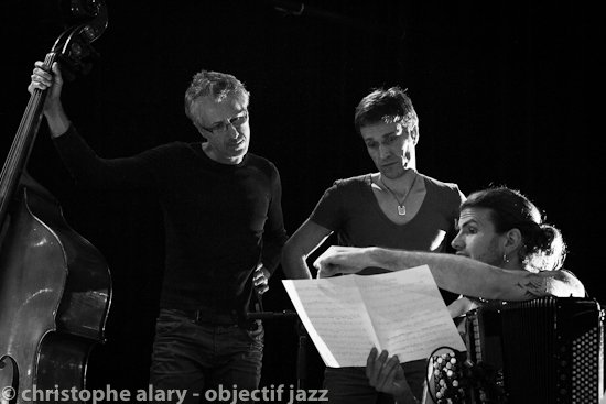 Michel Portal Trio (Balances) - Bruno Chevillon, Eric Echampard et Vincent (…)