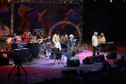 Archie Shepp / Cheick Tidiane Seck / Stéphane Guéry / Tom McClung / Avery (…)