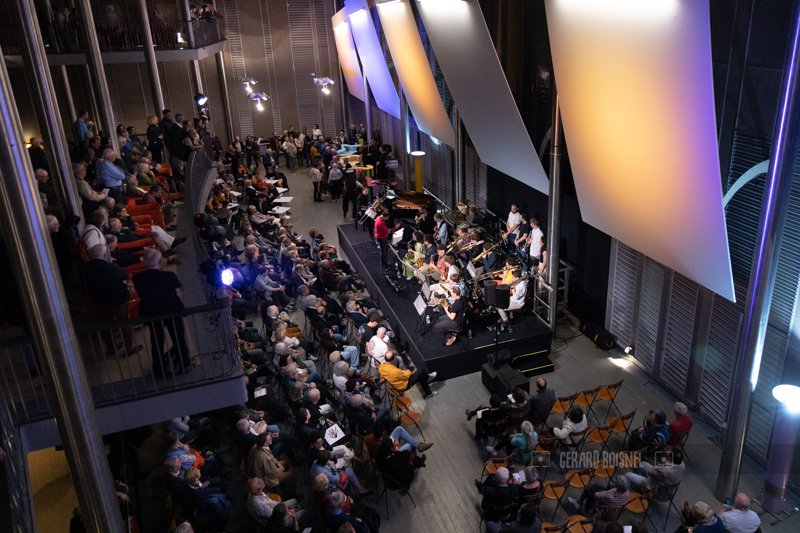 Robinson Khoury et les élèves du Big band du Conservatoire