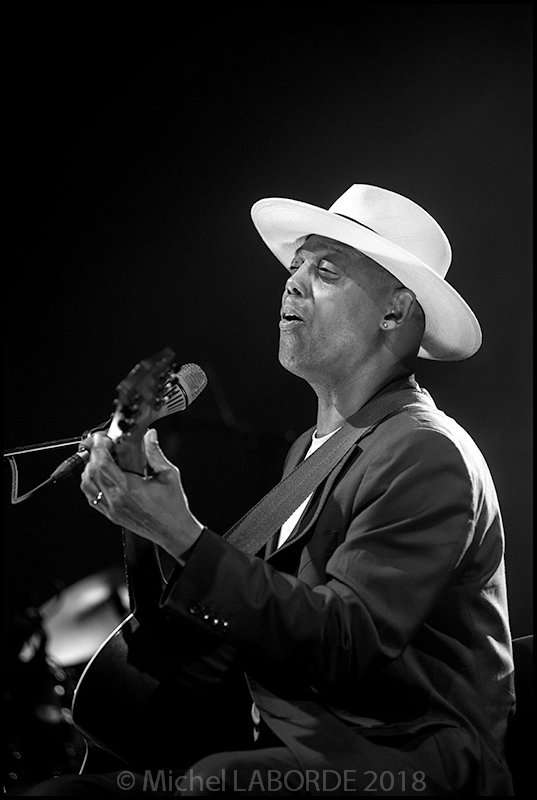Eric Bibb