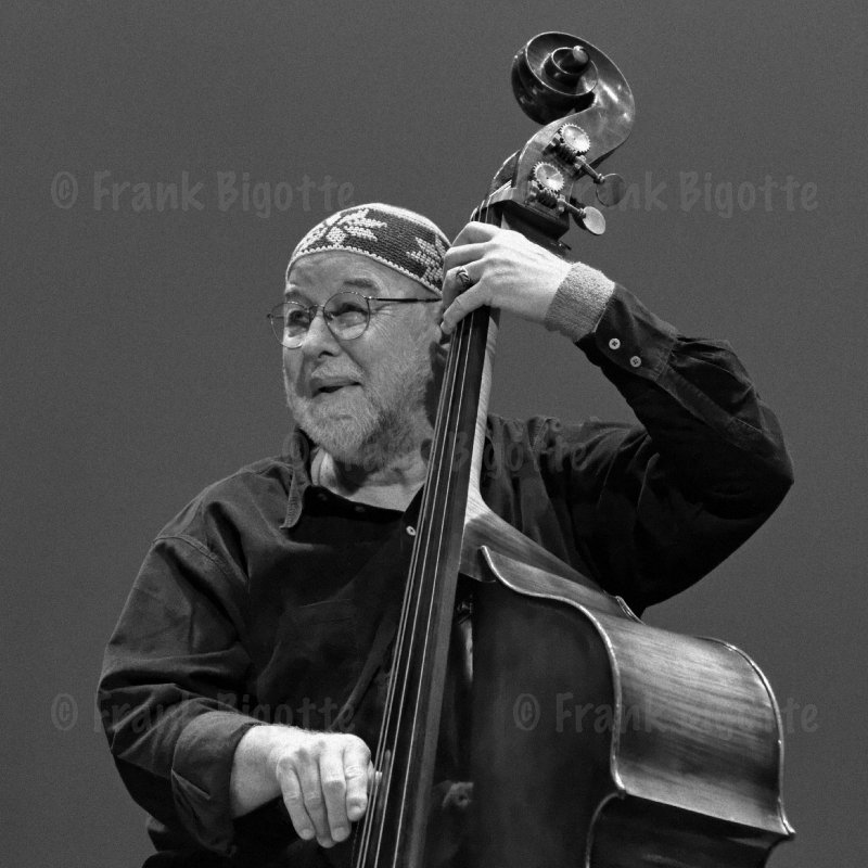 Henri Texier (contrebasse) - Henri Texier Sky Dancers Sextet