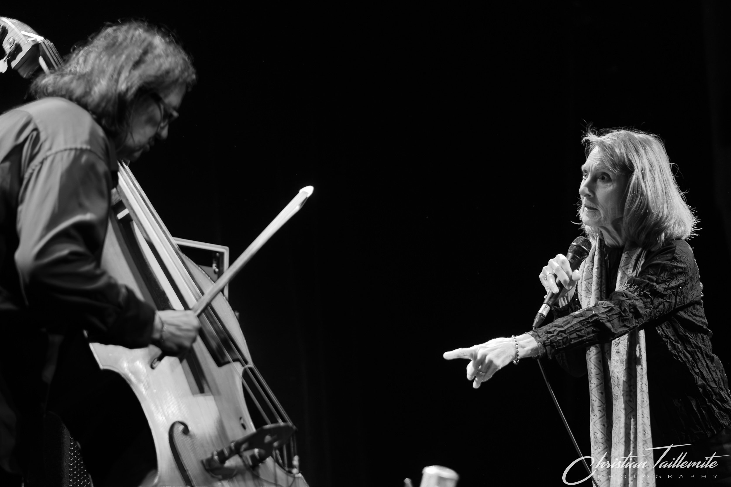 Joëlle Léandre & Lauren Newton