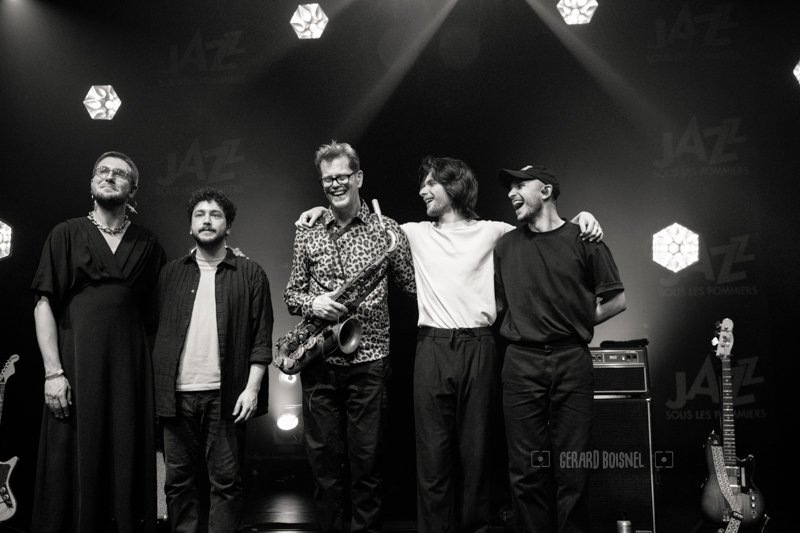 Arnaud Forestier, Victor Gasq, Donny McCaslin, Antoine Vidal, Tao Ehrlich