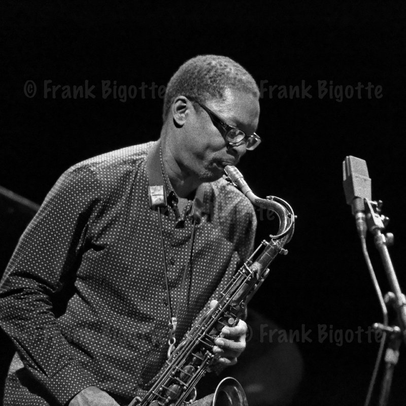 Ravi Coltrane (saxophones) - Jack Dejohnette Trio