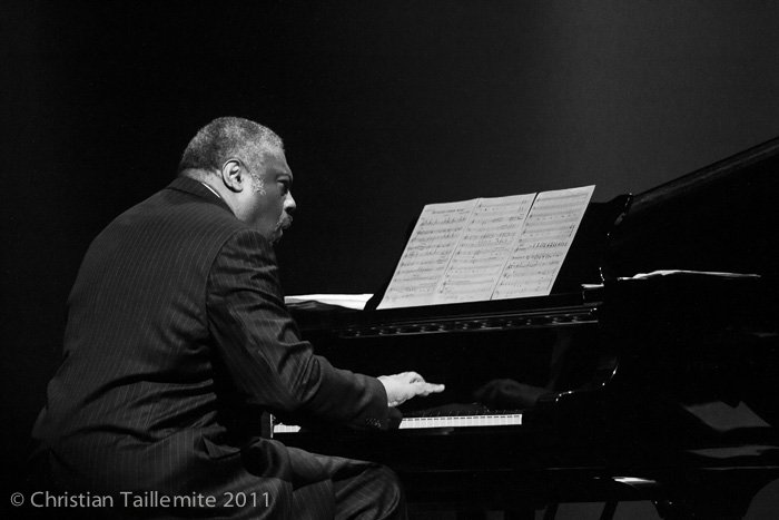 Mulgrew Miller en novembre 2011 (Ron Carter trio)