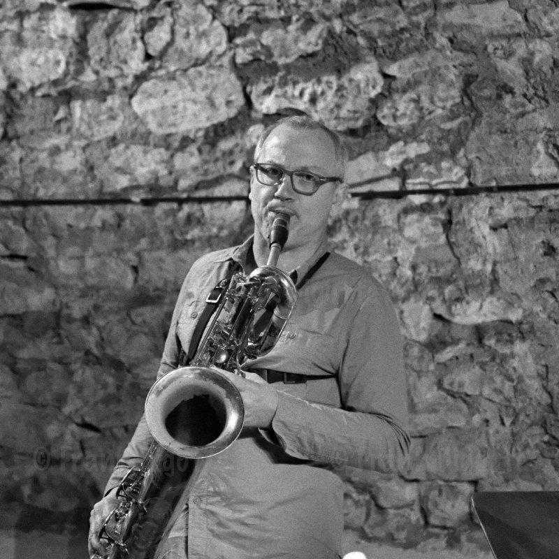 François Corneloup (saxophone baryton) en duo avec Franck Tortiller