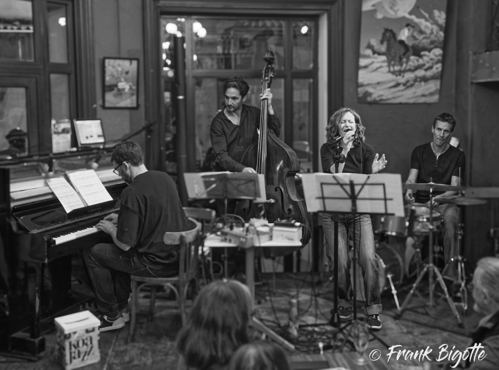 Anne-Marie Jean quartet