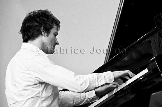 Jean-Philippe Viret Trio - Edouard Ferlet